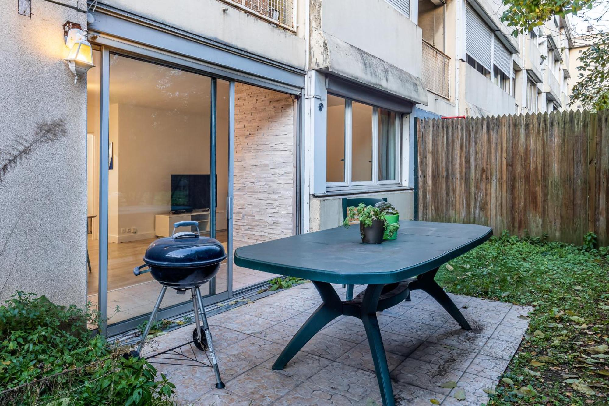 Oasis Urbaine For 8 Near To Paris Apartment Villejuif Ngoại thất bức ảnh